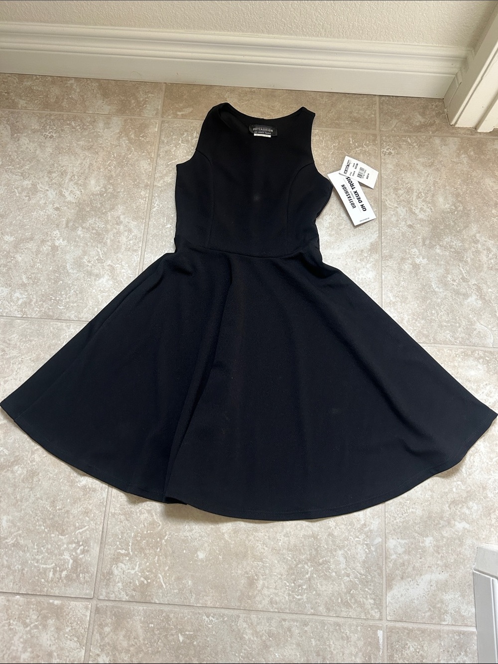 UDTFashion designed by UN DEUX Trois Black Sleeveless Fit-and-Flare Mini Dress